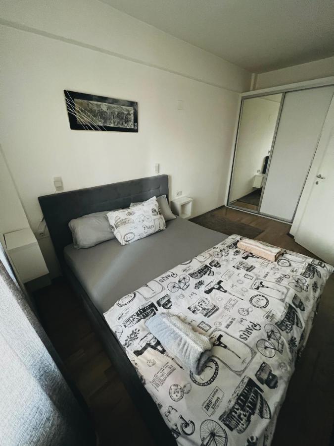 Cozy Apartment In The City Center Skopje Esterno foto