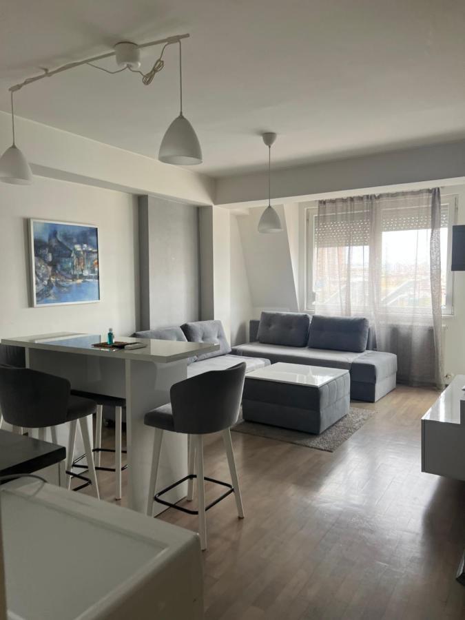 Cozy Apartment In The City Center Skopje Esterno foto