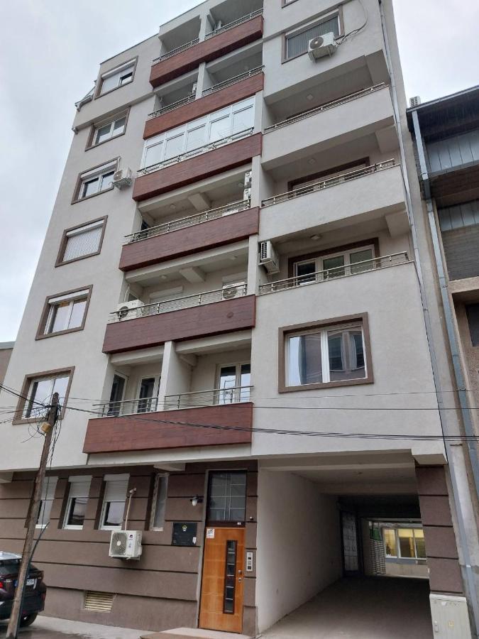 Cozy Apartment In The City Center Skopje Esterno foto